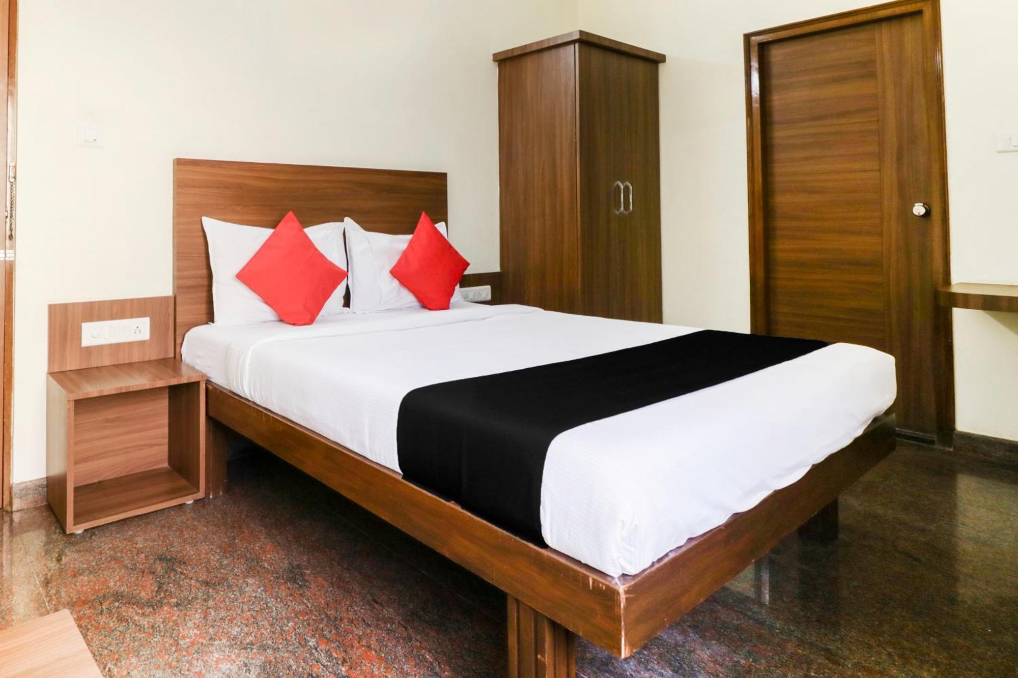 Hotel O Champion Comfort Near Hosahalli Metro Station Bangalore Exterior photo