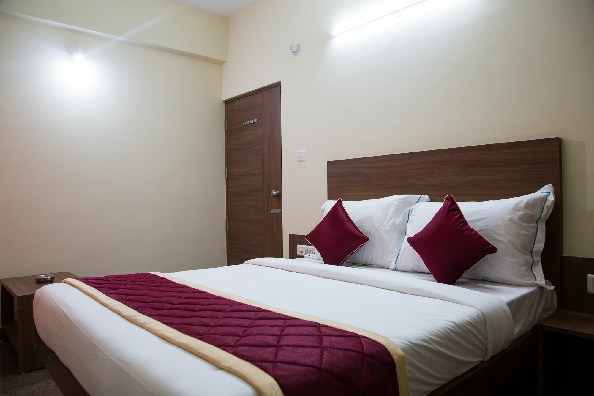 Hotel O Champion Comfort Near Hosahalli Metro Station Bangalore Exterior photo