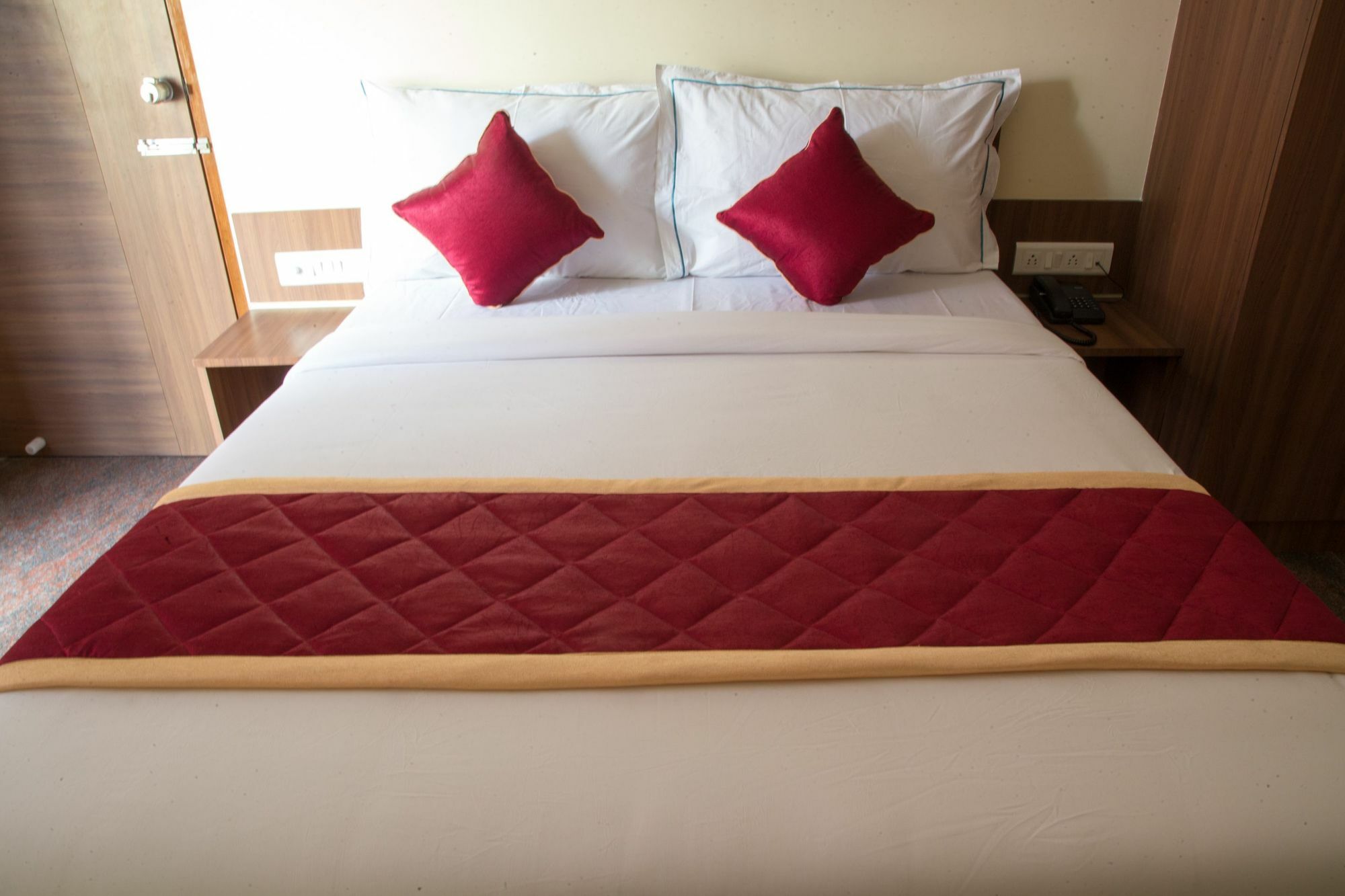 Hotel O Champion Comfort Near Hosahalli Metro Station Bangalore Exterior photo